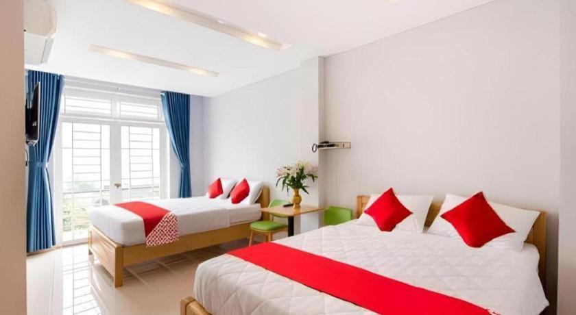 Oyo 90936 Hotel Manjoi Inn 怡保 外观 照片